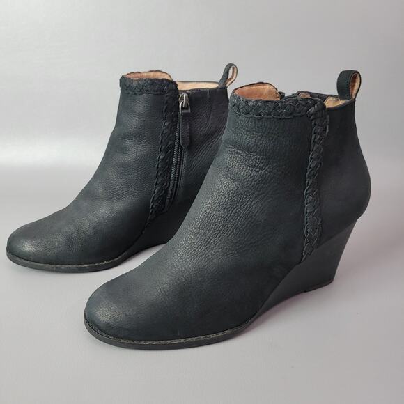 Caslon Womens Black Leather Zip High Wedge Heel Ankle Boots 9.5 M Waterproof - Picture 1 of 13